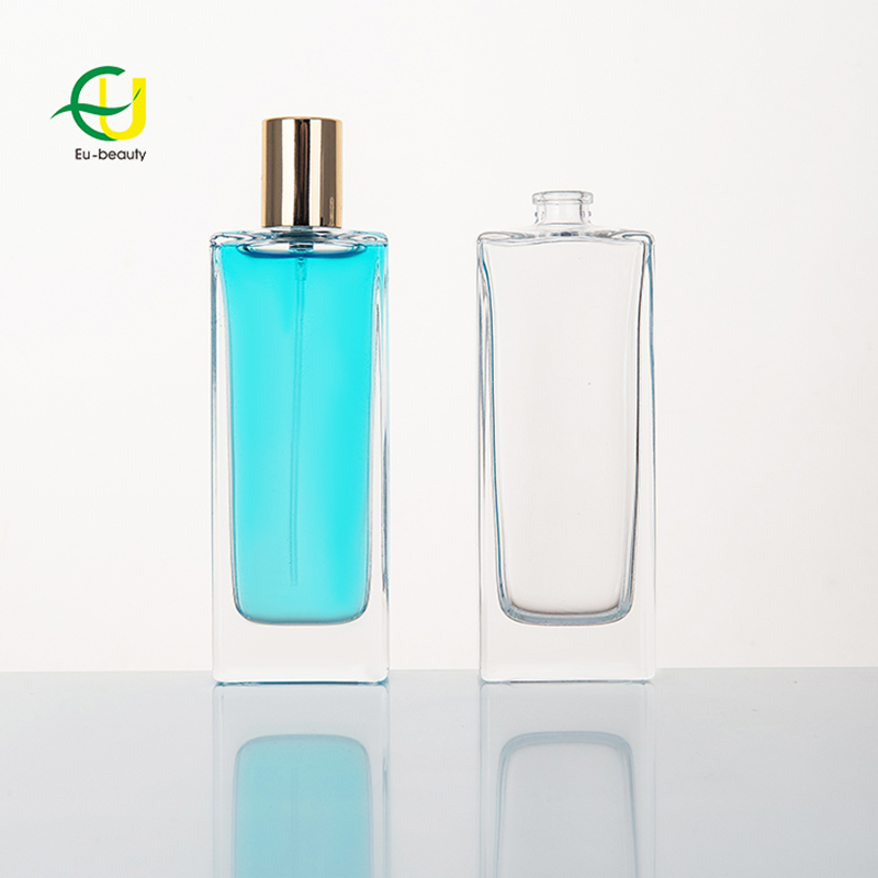 EUCS-0008 Flacon en verre de parfum carré de 50 ml avec pompe à sertir de parfum en argent