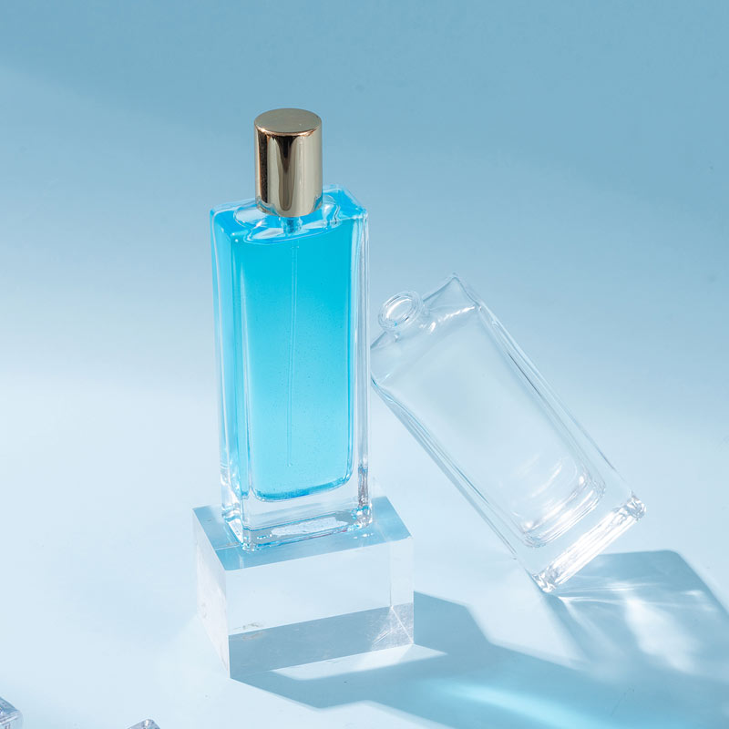 Frasco de vidrio de perfume EUCS-0008 de 50 ml con bomba de perfume de engarzado FEA15mm