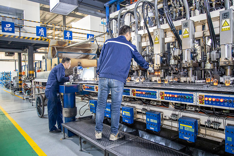 Linea di produzione automatica del vetro 1